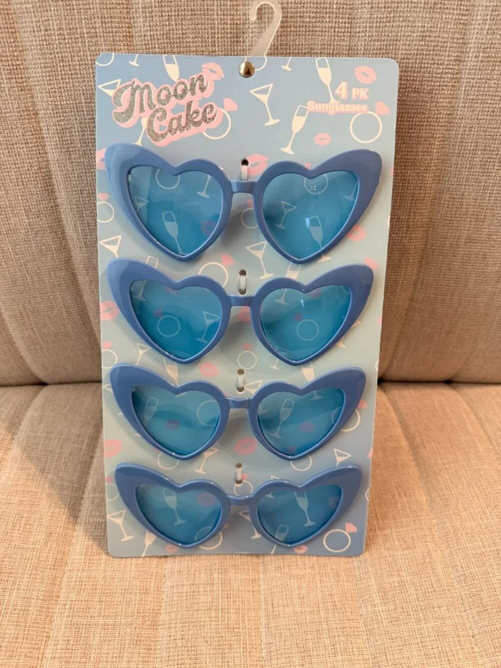 (NWT) Heart Sunglasses - Periwinkle Light Blue (Bridal/Party)